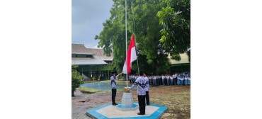 Hari Guru Nasional di MAN Ende 2021