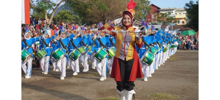 GCA MAN Ende Tampil Memukau Pada Peringatan HUT RI 79 di Lapangan Pancasila